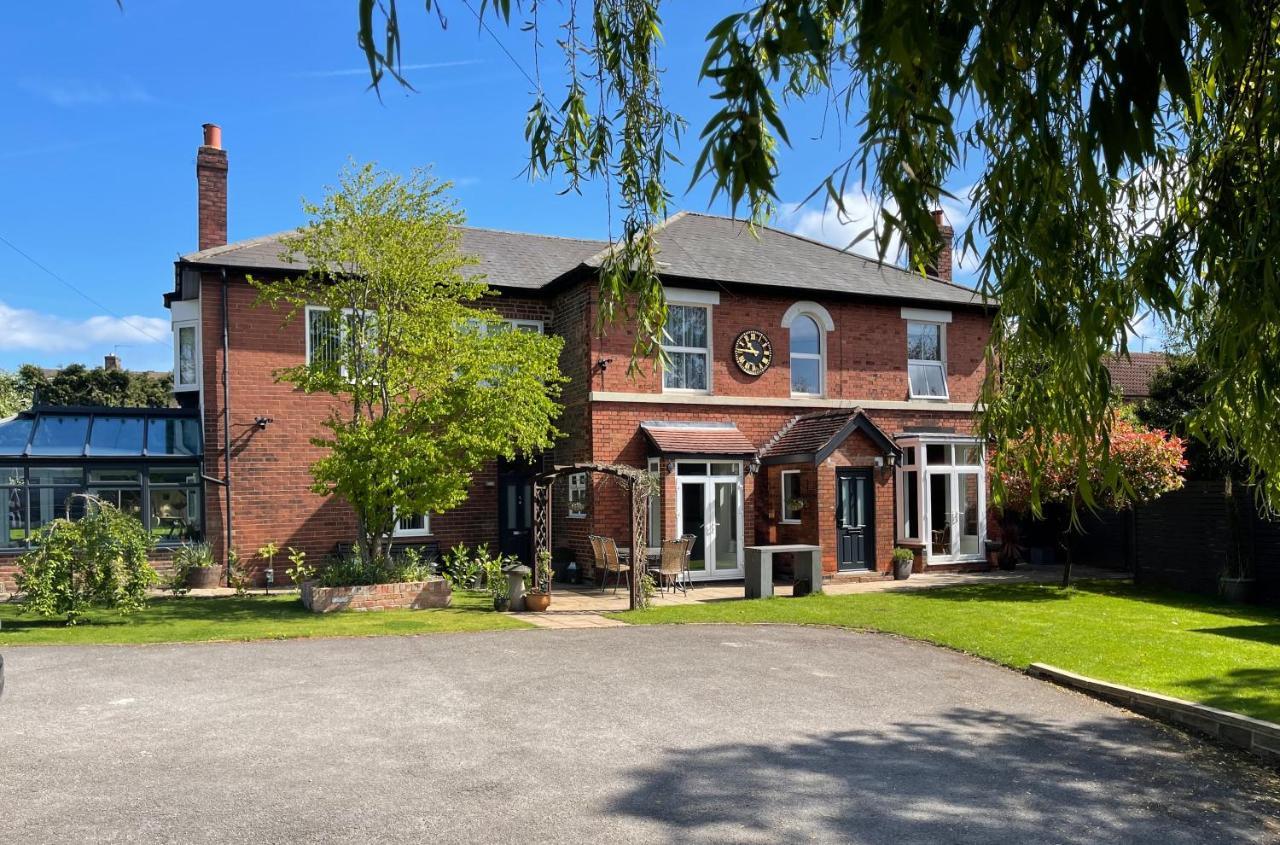 Borrowfield Lodge Derby Bagian luar foto